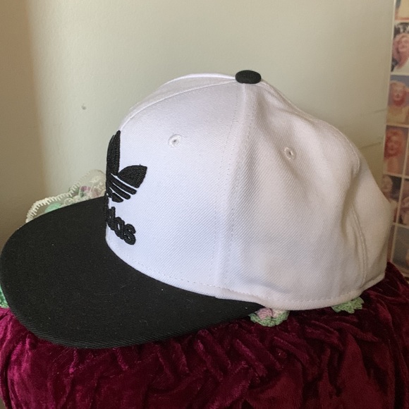 Adidas hat white & black Adidas Mens baseball cap - Picture 2 of 13